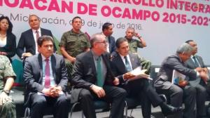 Acuden exgobernadores a presentación de Plan Integral de Michoacán