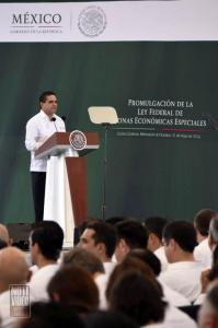 Evento de promulgación de la Ley de Zonas Económicas Especiales