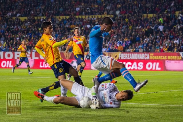 Monarcas y Cruz Azul empatan en el Morelos