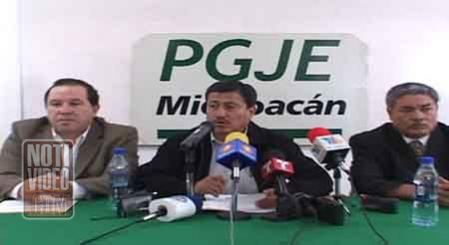 LGR asigna notarías a ex procuradores de Michoacán