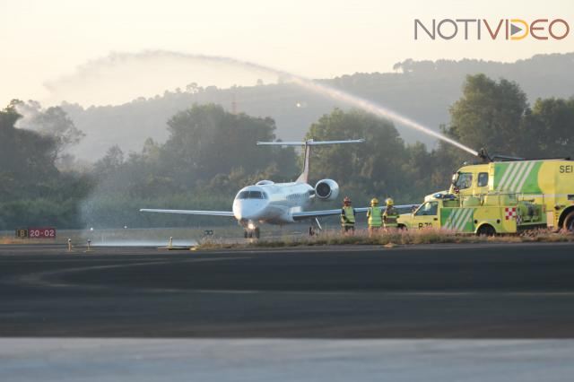 Aterriza en Uruapan el primer vuelo de Mexicana