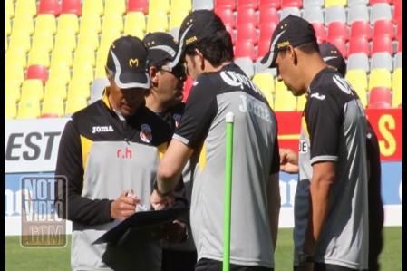 Las formas ya no importan en Monarcas; quieren ganar como sea