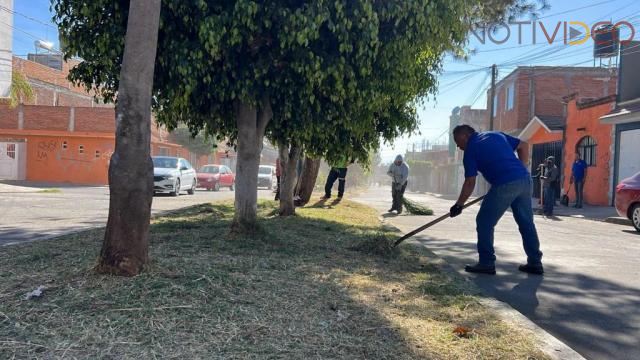 Gobierno Municipal y ciudadanía se suman a jornada de limpieza en Colonia Santa Cruz