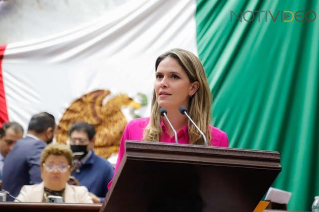 Diputada Daniela De Los Santos impulsa la capacitación y certificación para atender niñas, niños