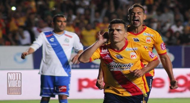 Vence Monarcas a Puebla y se acerca a liguilla