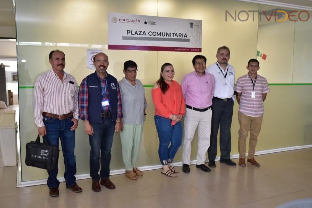 Colegio de Morelia refrenda lazos interinstitucionales y de colaboración con INEA