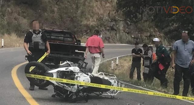 Motociclista muere al derrapar en la carretera Morelia - Quiroga 