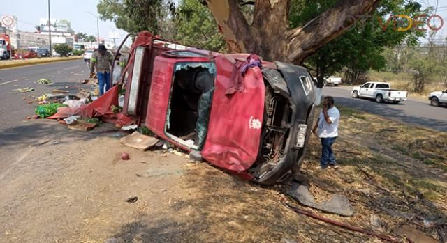 Choca camioneta de traslado de valores en la salida a Quiroga