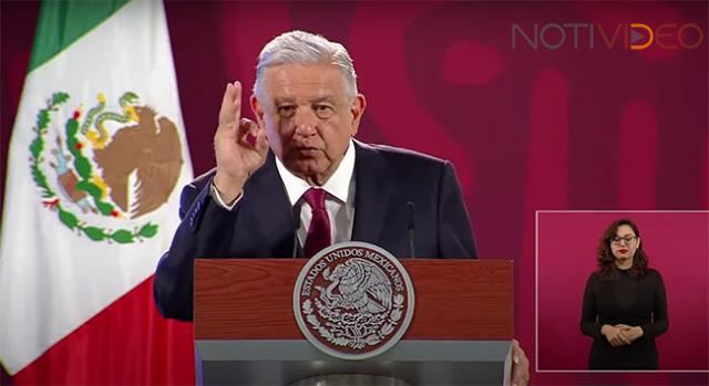 AMLO pone sobre la mesa una reforma para medios de comunicación 