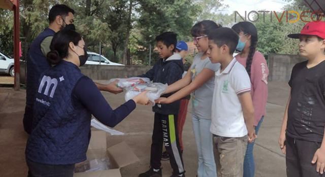 Ayuntamiento de Morelia entrega útiles y zapatos escolares a estudiantes de las tenencias