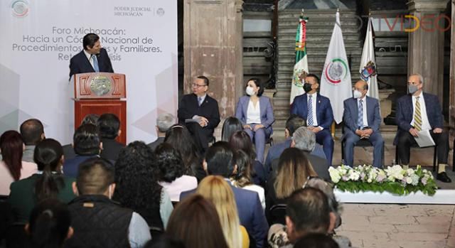 En Foro del Poder Judicial, destaca Alfonso Martínez a Morelia como ciudad con gran historia social