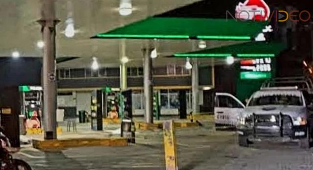 Delincuentes asesinan a despachadores y asaltan gasolinera en Condémbaro