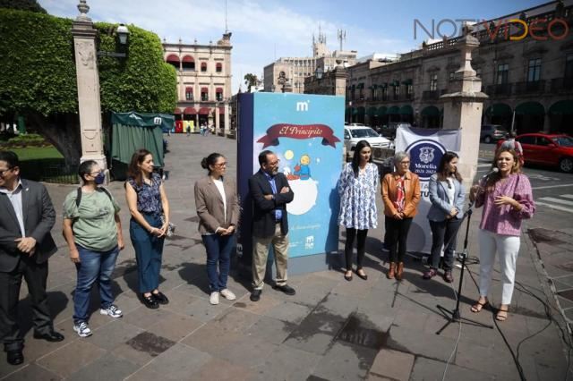 SeCultura Morelia instala libros gigantes para fomentar la lectura