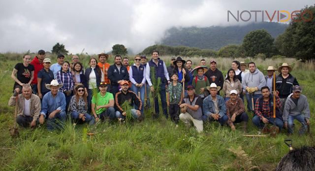 Alfonso Martínez, comprometido con el medio ambiente; triplica árboles reforestados 