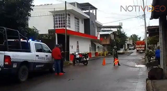 Motociclista es acribillado a tiros en una colonia al oriente de la ciudad de Uruapan 