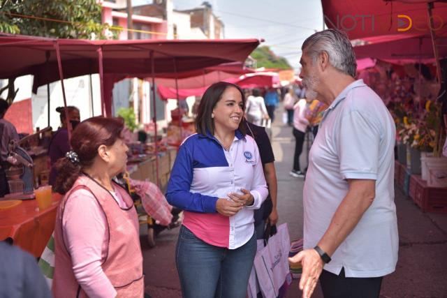 Con recorridos por el Distrito 11, Andrea Villanueva inicia su Segundo Informe de Labores