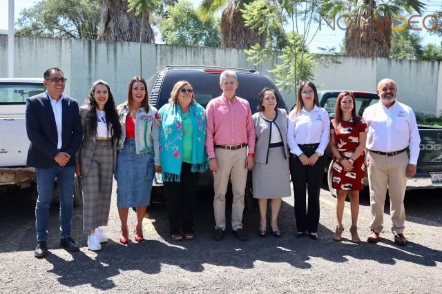 A propuesta de Mónica Valdez, Conalep de Zacapu recibe vehículo donado por el Congreso Local