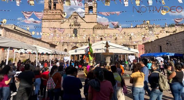 En ambiente festivo, se inaugura con éxito el 