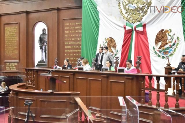 A la UMSNH, Presea “Constitución de 1814”, determina la 75 Legislatura