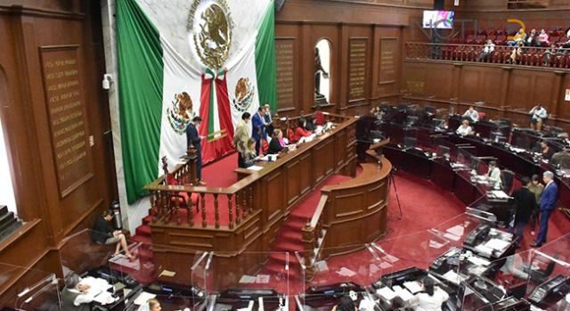 Eliminan diputados locales uso obligado de cubrebocas en Michoacán