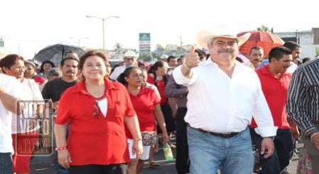 Chon Orihuela Y Rocío Pineda Buscan Consolidación De La Agroindustria En Michoacán