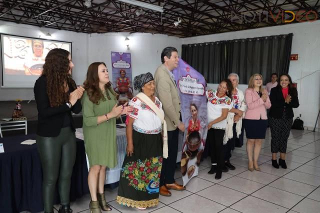 Entrega Alfonso Martínez certificación a Maestras Cocineras de las Tenencias de Morelia