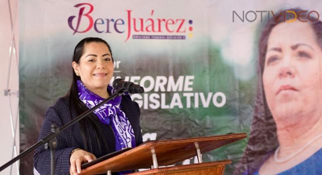 Berenice Juárez rinde su primer informe legislativo