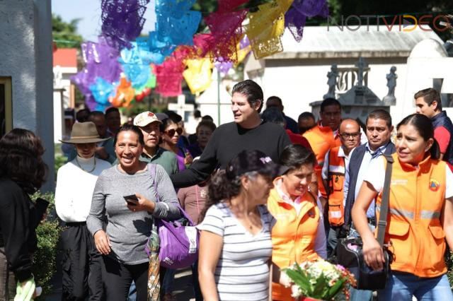 En orden y en un ambiente familiar transcurre el Día de Muertos, en Morelia: Alfonso Martínez