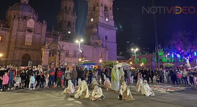 Tradiciones y unión familiar, se vivieron en Morelia con la Pastorela Ambulante