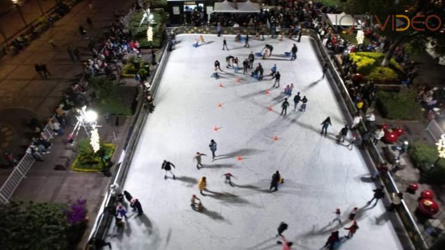 Disfruta de la pista de hielo en el Centro Histórico de Morelia